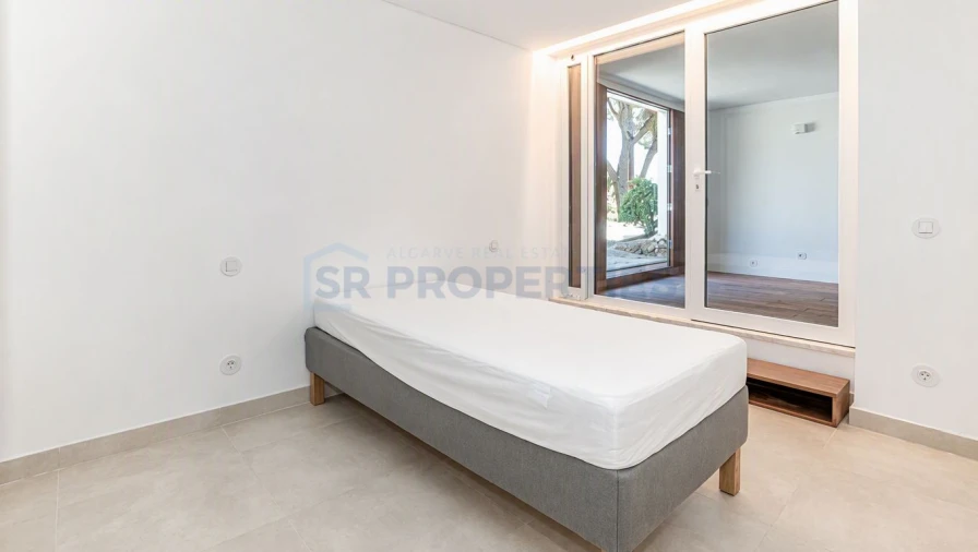 Apartamento T3 para Venda em Quarteira Foto 39