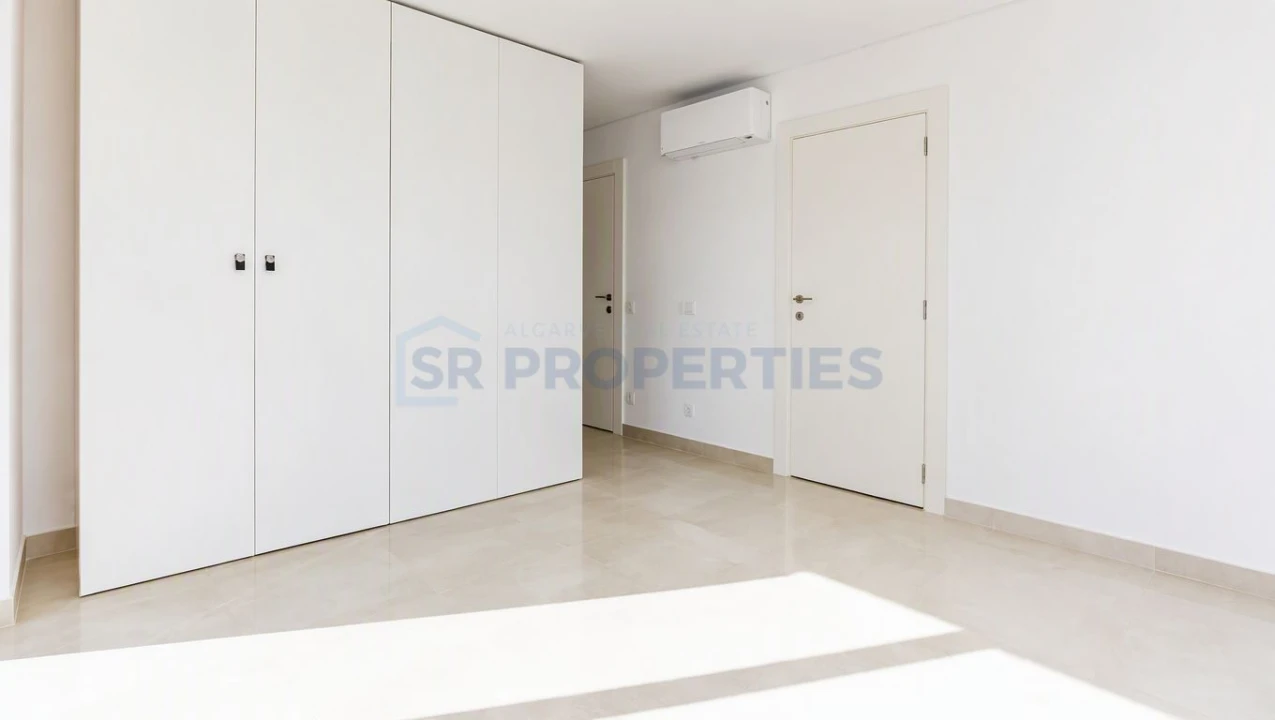 Apartamento T3 para Venda em Quarteira Foto 27