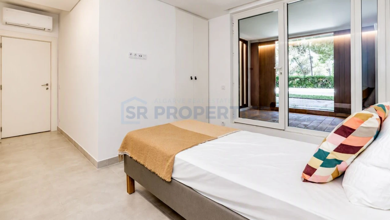 Apartamento T3 para Venda em Quarteira Foto 23