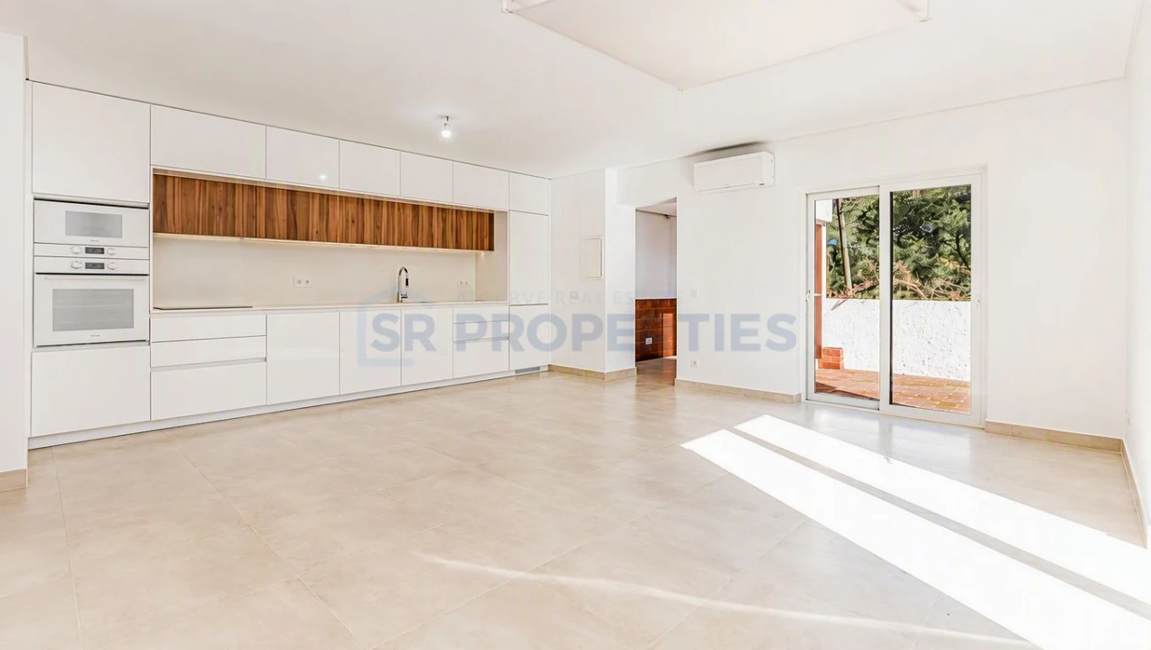 Apartamento T3 para Venda em Quarteira Foto 5