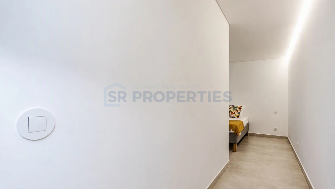 Apartamento T3 para Venda em Quarteira Foto 37