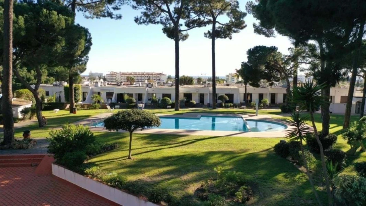 Apartamento T3 para Venda em Quarteira Foto 25