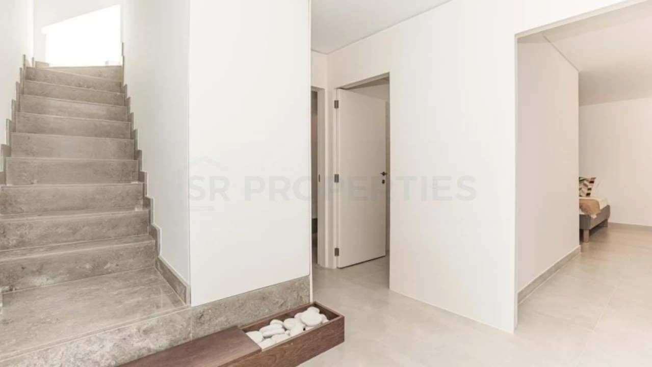 Apartamento T3 para Venda em Quarteira Foto 18