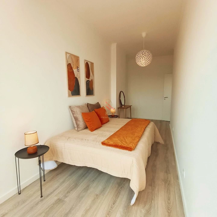 Apartamento T3 para Venda em Benfica Foto 21