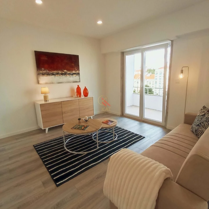 Apartamento T3 para Venda em Benfica Foto 5