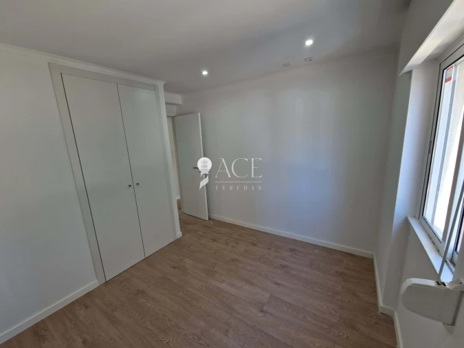 Apartamento T3 para Venda em Odivelas Foto 9