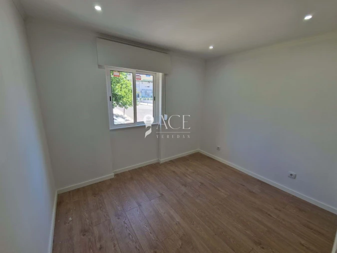 Apartamento T3 para Venda em Odivelas Foto 8