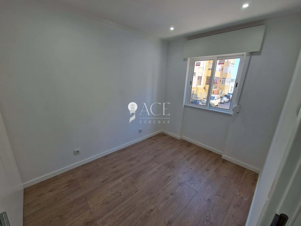 Apartamento T3 para Venda em Odivelas Foto 11