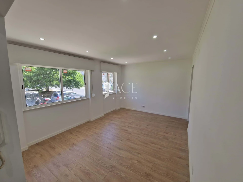 Apartamento T3 para Venda em Odivelas Foto 1