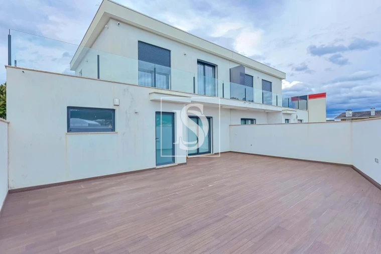 Moradia T3 para Venda em Gilmonde Foto 30