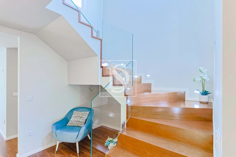 Moradia T3 para Venda em Gilmonde Foto 29