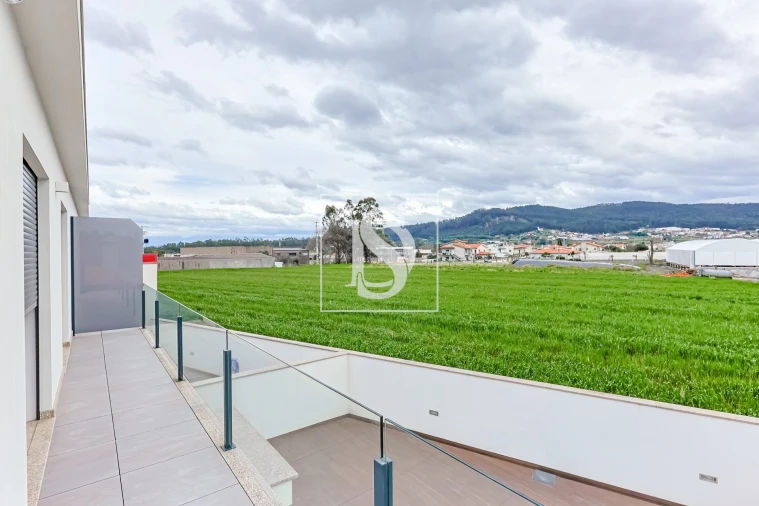 Moradia T3 para Venda em Gilmonde Foto 47