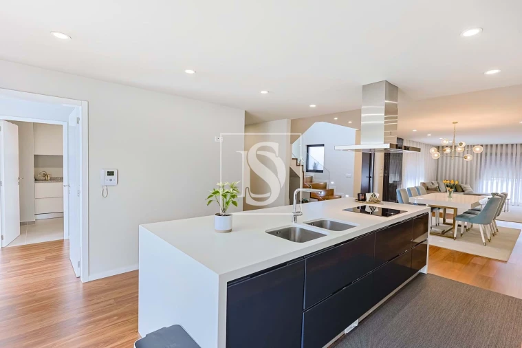 Moradia T3 para Venda em Gilmonde Foto 22