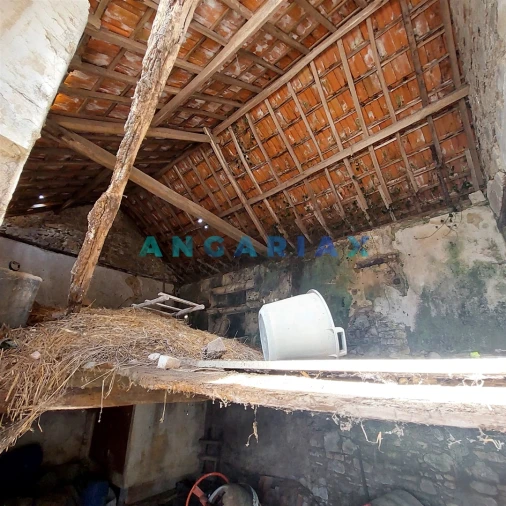 Armazém para Venda em Juncal Foto 4