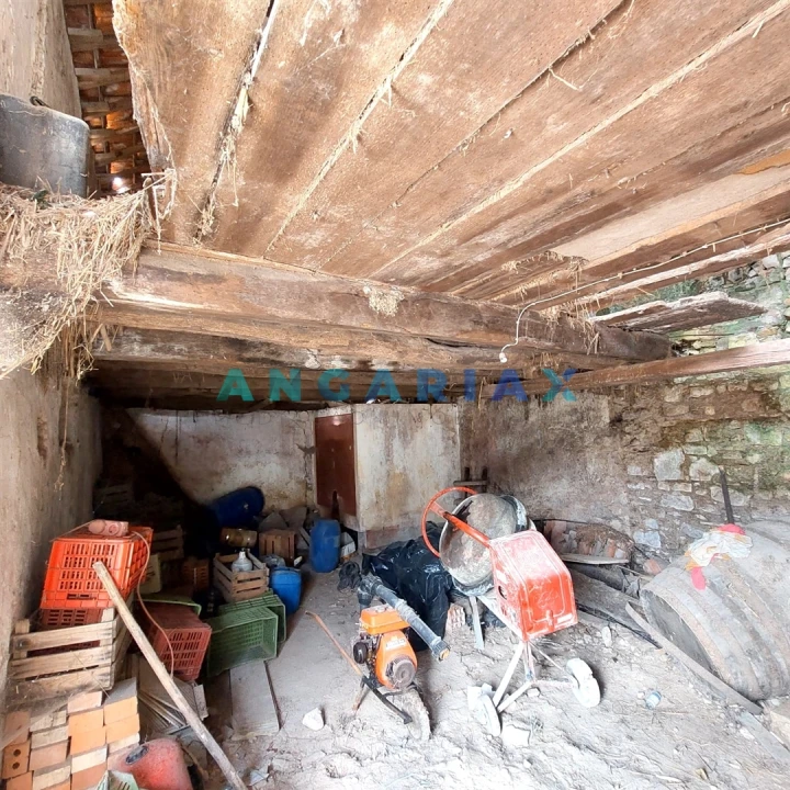 Armazém para Venda em Juncal Foto 7