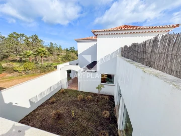 Moradia T5 para Venda em Luz de Tavira e Santo Estêvão