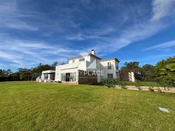 Moradia T5 para Venda em Luz de Tavira e Santo Estêvão