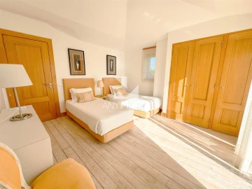 Moradia T5 para Venda em Luz de Tavira e Santo Estêvão