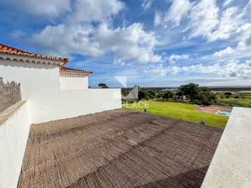 Moradia T5 para Venda em Luz de Tavira e Santo Estêvão