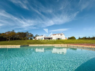 Moradia T5 para Venda em Luz de Tavira e Santo Estêvão