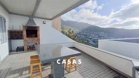 Moradia T2 para Venda em Arco da Calheta