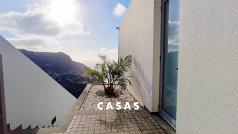 Moradia T2 para Venda em Arco da Calheta