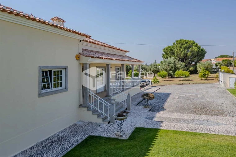 Moradia T3 para Venda em Romeira e Várzea Foto 48