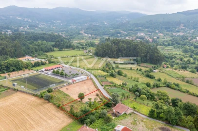 Terreno para Venda em Sande, Vilarinho, Barros e Gomide
