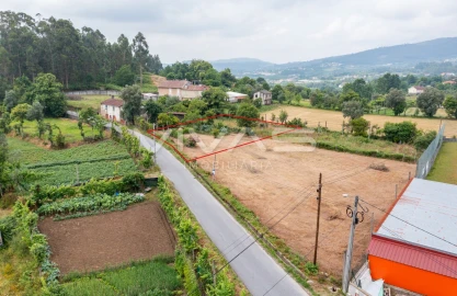Terreno para Venda em Sande, Vilarinho, Barros e Gomide