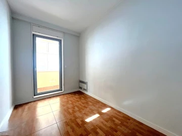 Apartamento T4 para Arrendamento em Aldoar, Foz do Douro e Nevogilde