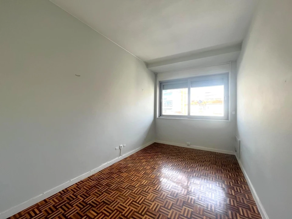 Apartamento T4 para Arrendamento em Aldoar, Foz do Douro e Nevogilde Foto 18