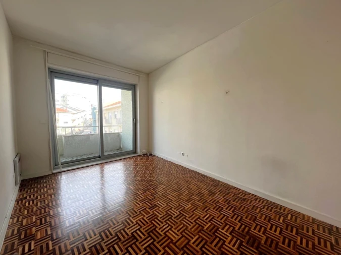 Apartamento T4 para Arrendamento em Aldoar, Foz do Douro e Nevogilde Foto 25