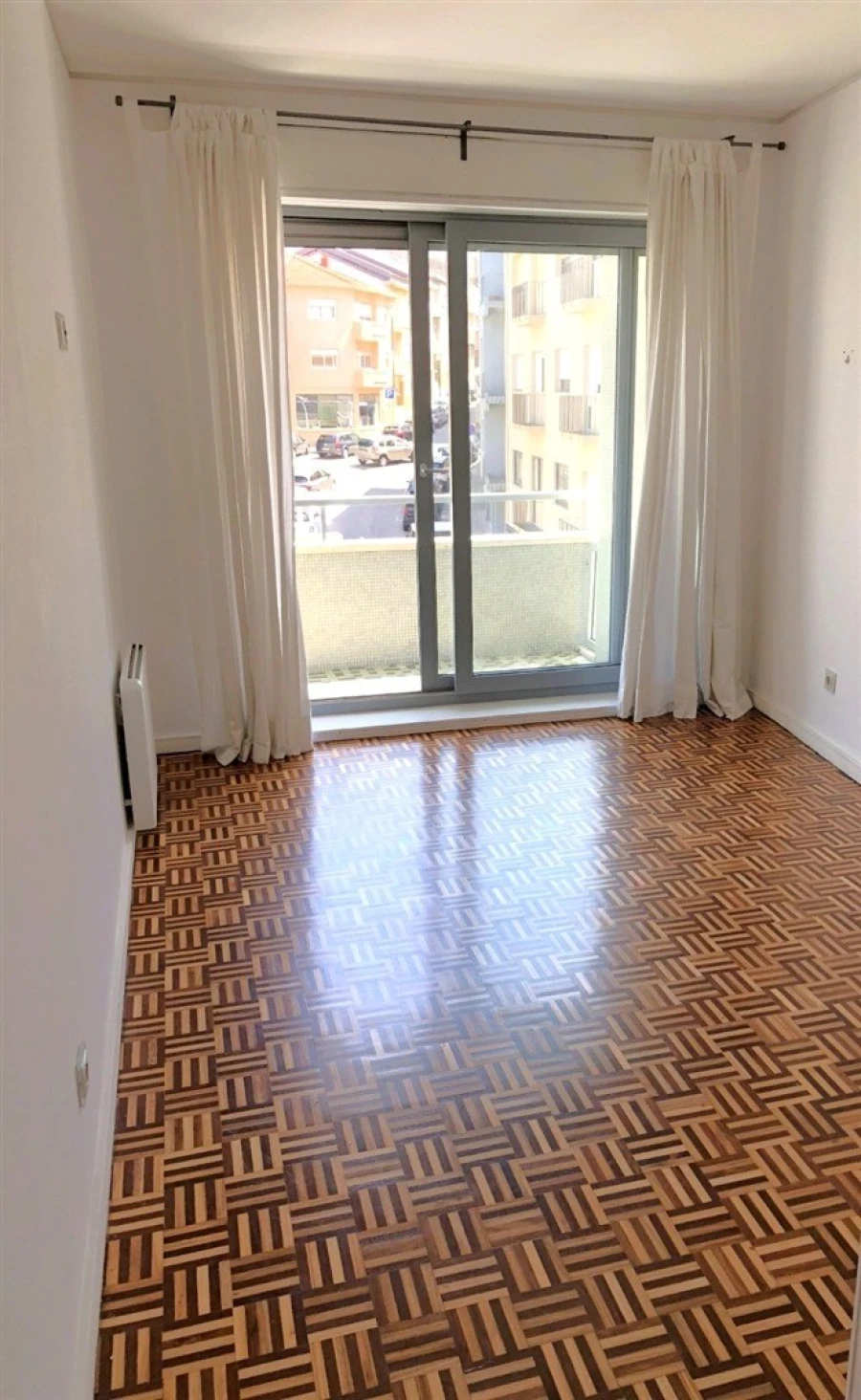 Apartamento T4 para Arrendamento em Aldoar, Foz do Douro e Nevogilde Foto 7