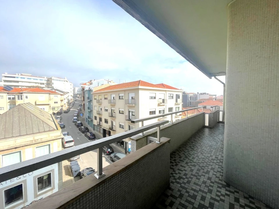 Apartamento T4 para Arrendamento em Aldoar, Foz do Douro e Nevogilde Foto 20