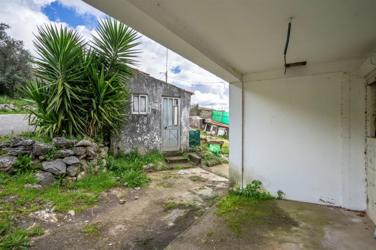 Moradia T4 para Venda em Mira de Aire Foto 3