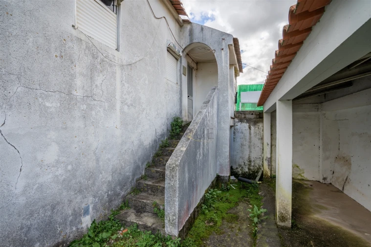 Moradia T4 para Venda em Mira de Aire Foto 9