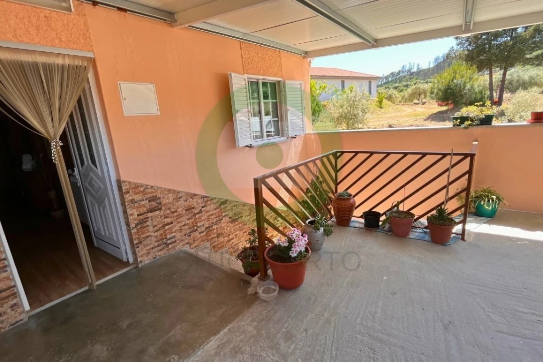 Moradia T4 para Venda em São Pedro Velho Foto 15