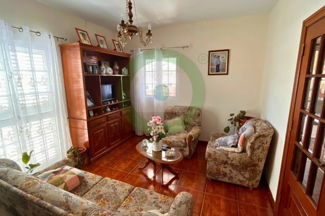 Moradia T4 para Venda em São Pedro Velho Foto 6