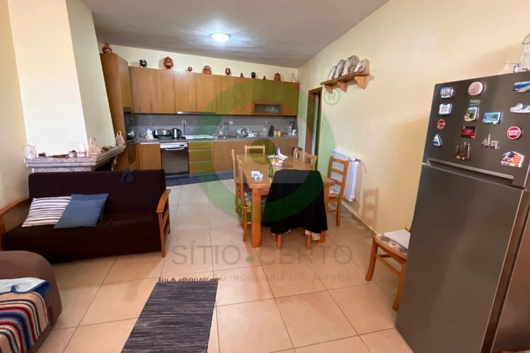 Moradia T4 para Venda em São Pedro Velho Foto 4