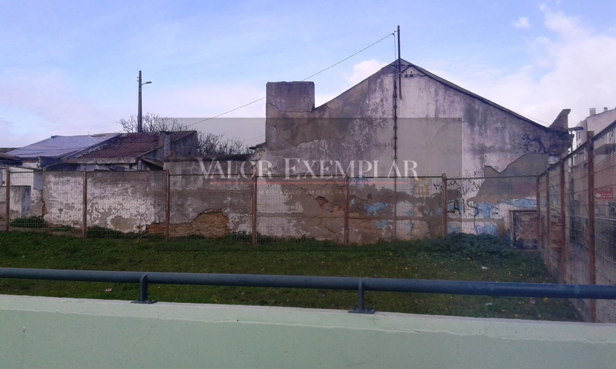 Moradia T6 para Venda em Barreiro e Lavradio Foto 2