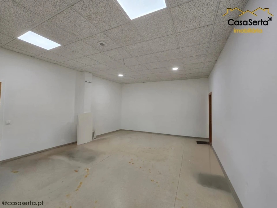 Loja para Venda em Sertã Foto 12