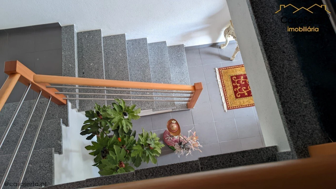 Moradia T4 para Venda em Troviscal Foto 9