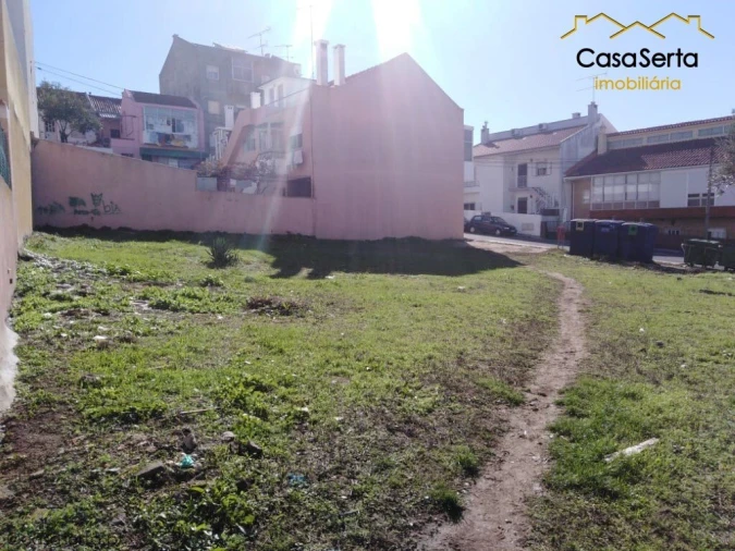 Terreno para Venda em Encosta do Sol Foto 3