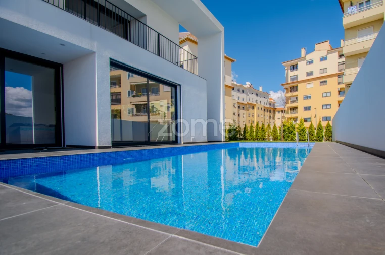 Moradia T5 para Venda em Carcavelos e Parede Foto 2