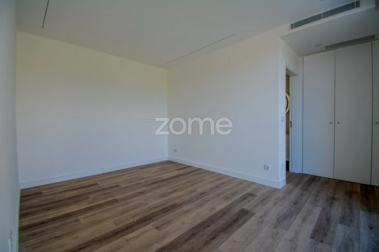 Moradia T5 para Venda em Carcavelos e Parede Foto 13