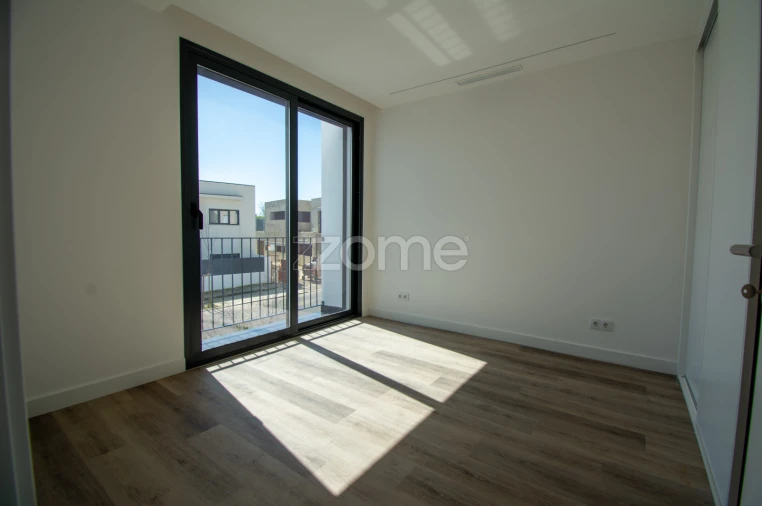 Moradia T5 para Venda em Carcavelos e Parede Foto 17