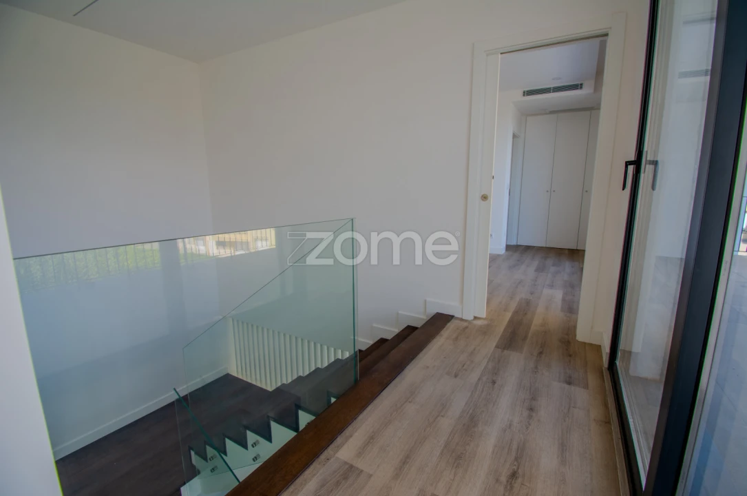 Moradia T5 para Venda em Carcavelos e Parede Foto 16