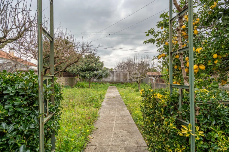 Moradia T3 para Venda em Darque Foto 30