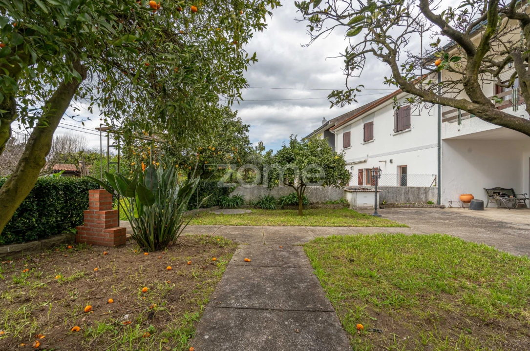 Moradia T3 para Venda em Darque Foto 27