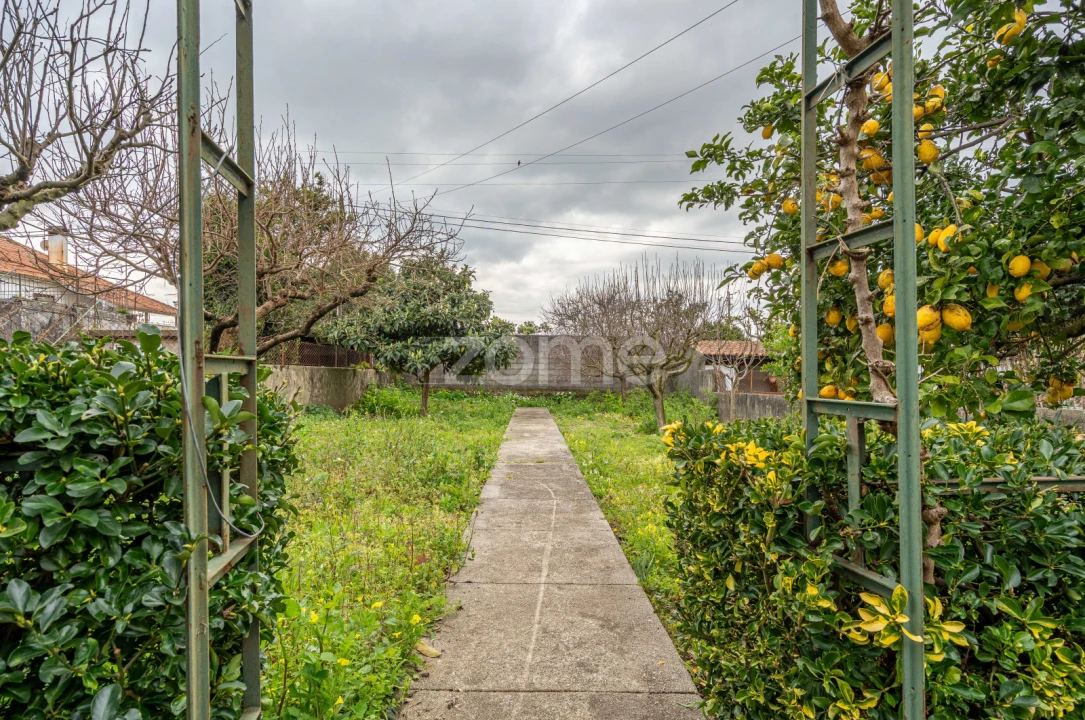 Moradia T3 para Venda em Darque Foto 30